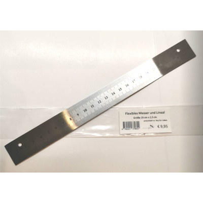 Flexibles Messer und Lineal aus Metall in Zusammenarbeit mit Key for Cakes entwickelt L&auml;nge ca. 25 cm von Dekofee