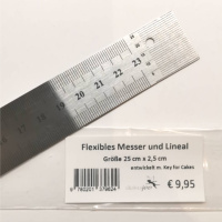 Flexibles Messer und Lineal aus Metall in Zusammenarbeit...