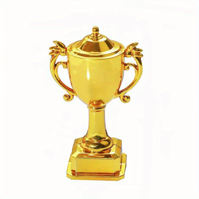 Pokal Sport Troph&auml;e gold 3D H&ouml;he 8 cm Tortendekoration aus Kunststoff - nicht zum verzehr geeignet