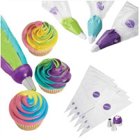 Wilton Color Swirl Decorating Set - Set aus Adapter, 6 Beutel und Spritztüllen 1A und 1M